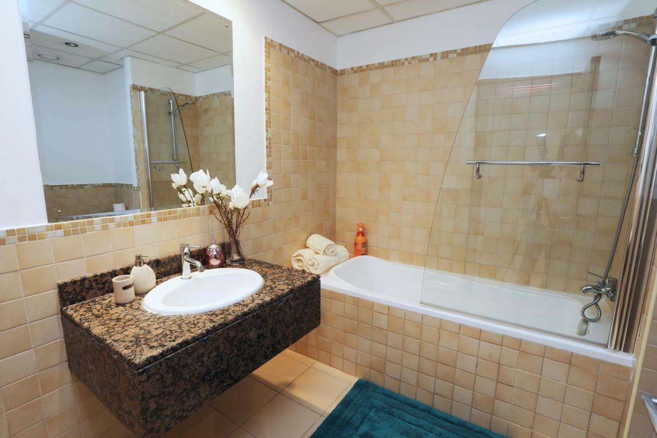 Luxury Casa - Marvel Sea View Apartment Jbr Beach 2Br Dubái Exterior foto